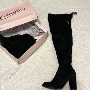 Black knee high boots with heel, only worn once
